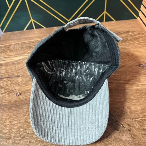 Gray Corduroy Basgiath Cap with Embroidered Logo | FairyLoot - Picture 4 of 5